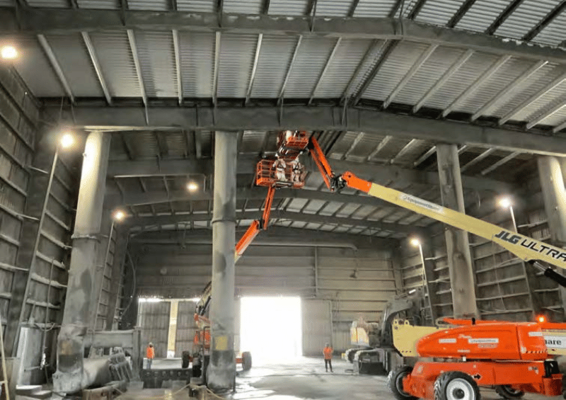 crane working on emergency hurricane repairs